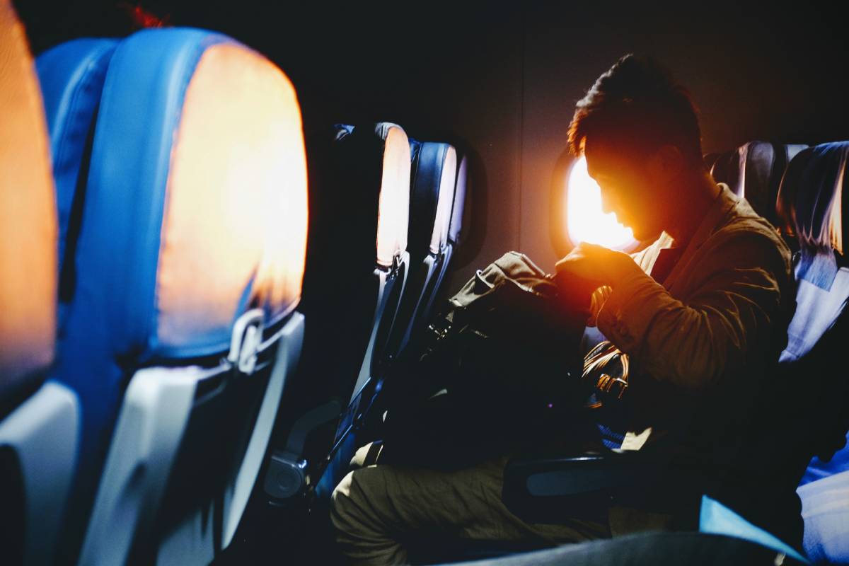 Airplane Window or Aisle Debate: Settling the Ultimate Air Travel Dilemma 34 Airplane Window or Aisle Debate: Settling the Ultimate Air Travel Dilemma