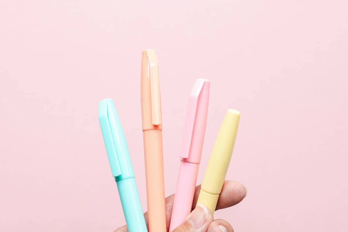 Can You Bring Pens on a Plane? Unleash Your Inner Writer Mid-Flight!