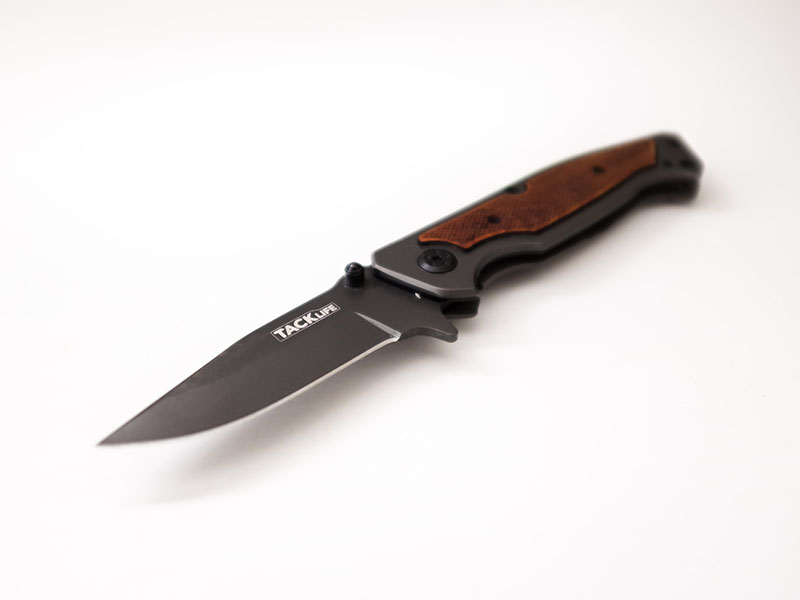 Can You Bring Knives on a Plane? TSA Rules by Type (2026) 1 Can You Bring Knives on a Plane? TSA Rules by Type (2026) - Clever Journey | Travel Gear Reviews, Packing Tips, Travel Advice