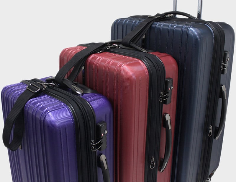 Here’s How You Hook Luggage Together (Guide)