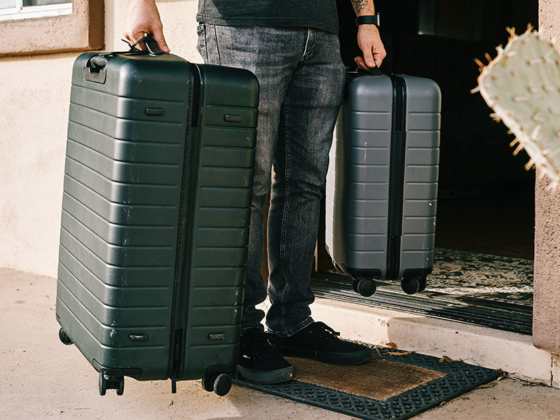 What’s the Largest Size for Checked Luggage – 29 or 32 Inches?