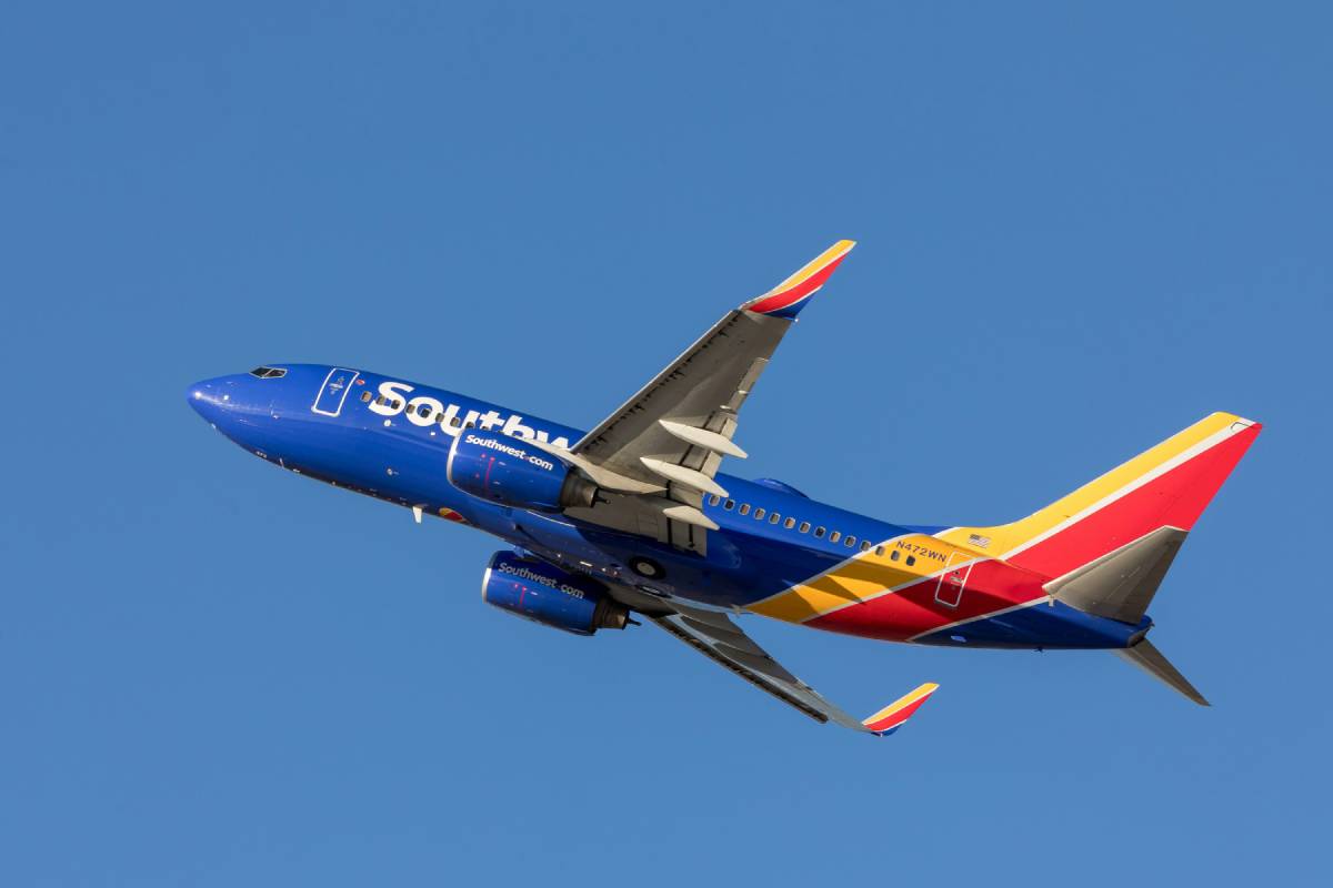 Southwest vs American Airlines: Which Is Better? (2026)