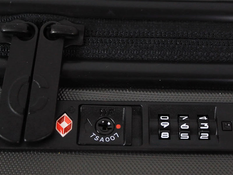 Can You Lock Your Luggage on International Flights? 35 Can You Lock Your Luggage on International Flights?